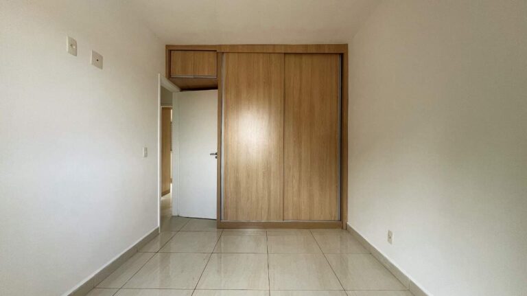 Casa em Condomínio à venda no Vila do Golfe: Suite
