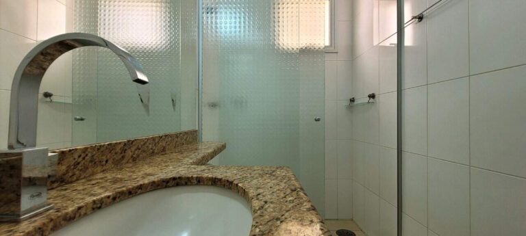Apartamento para aluguel no Jardim Paulista: Banheiro su te