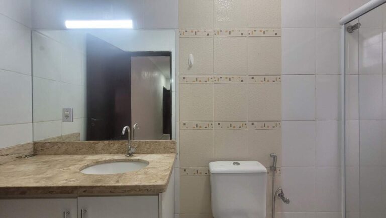 Casa à venda no Planalto Verde: Banheiro suite 2