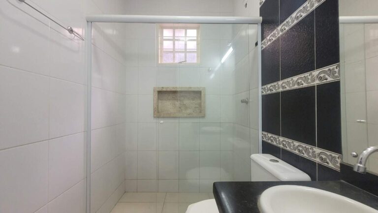 Casa à venda no Planalto Verde: Banheiro social