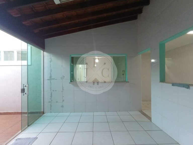 Casa para aluguel no Adelino Simioni: