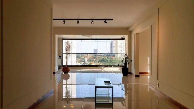 Apartamento à venda no Bosque das Juritis: Living 3 ambientes
