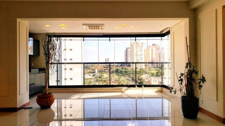 Apartamento à venda no Bosque das Juritis: Living 3 ambientes