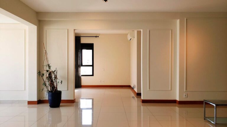 Apartamento à venda no Bosque das Juritis: Living 3 ambientes