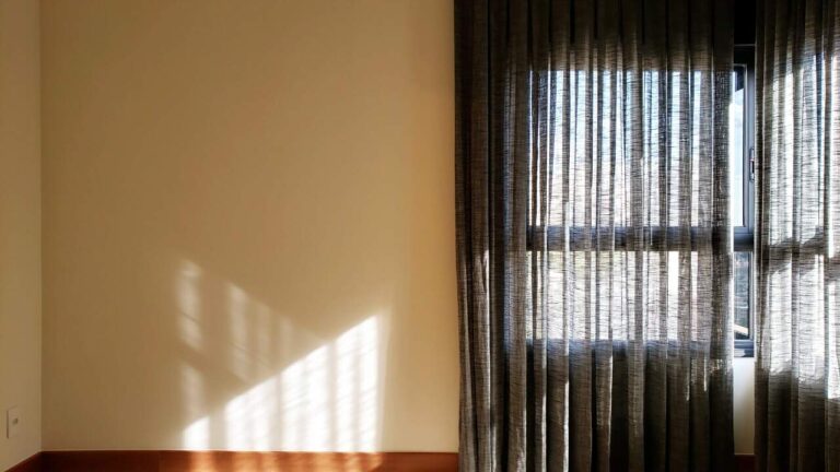 Apartamento à venda no Bosque das Juritis: Sala de tv revers vel