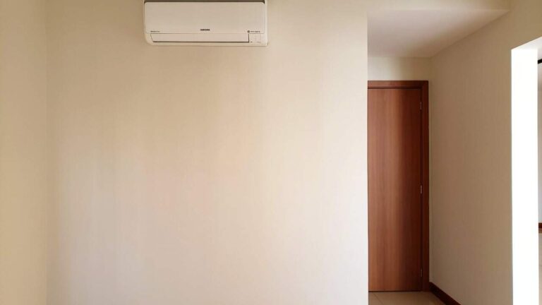 Apartamento à venda no Bosque das Juritis: Sala de tv revers vel