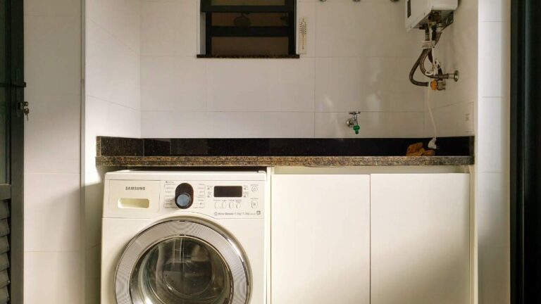 Apartamento à venda no Bosque das Juritis: rea de servi o