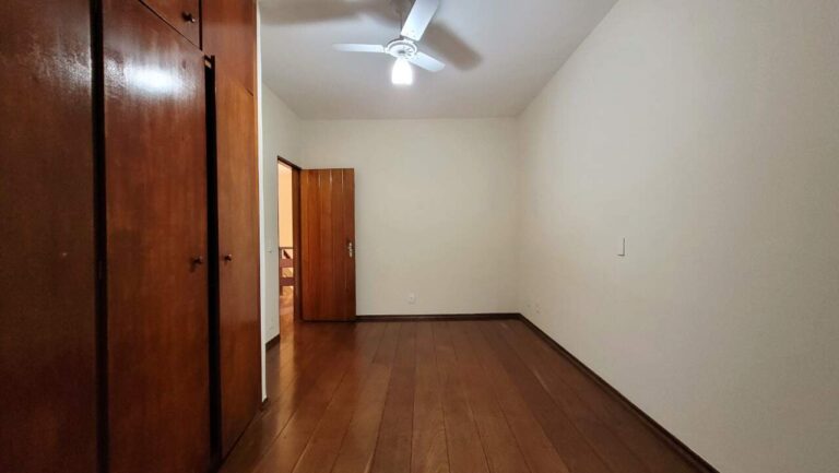 Casa à venda no Ribeirânia: Dormit rio 4