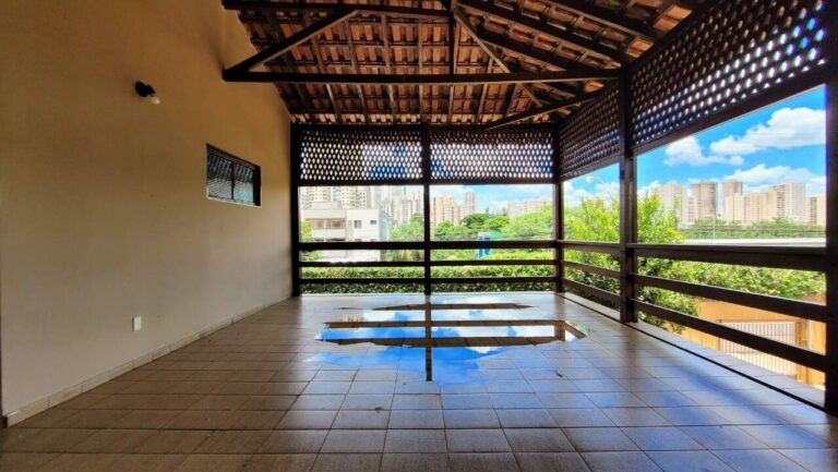 Casa à venda no Ribeirânia: Sacada