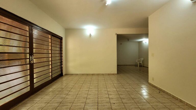 Casa à venda no Ribeirânia: Sala de TV
