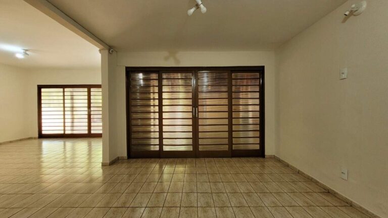 Casa à venda no Ribeirânia: Sala de jantar