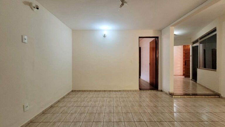 Casa à venda no Ribeirânia: Sala de jantar