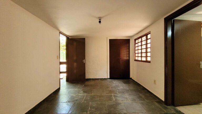 Casa à venda no Ribeirânia: Su te externa