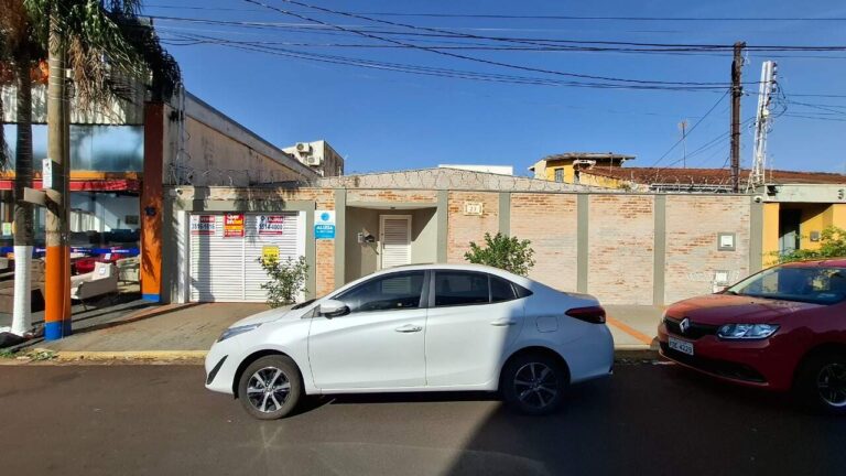 Casa Comercial para aluguel no Jardim São Luiz: