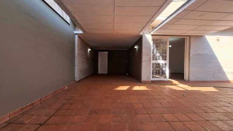 Casa Comercial à venda no Jardim São Luiz:
