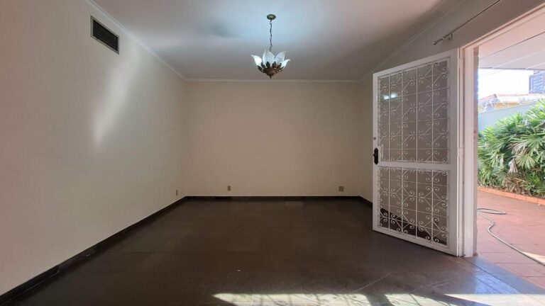 Casa Comercial para aluguel no Jardim São Luiz: