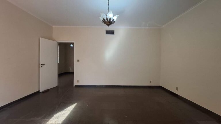 Casa Comercial à venda no Jardim São Luiz: