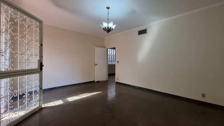 Casa Comercial à venda no Jardim São Luiz: