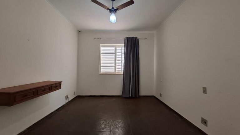 Casa Comercial para aluguel no Jardim São Luiz: