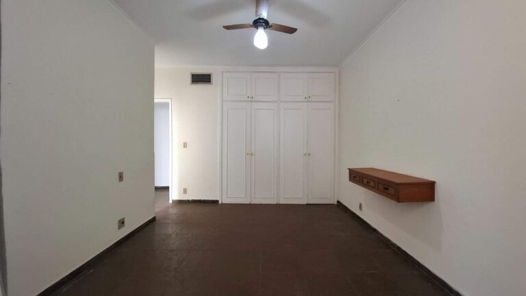 Casa Comercial à venda no Jardim São Luiz: