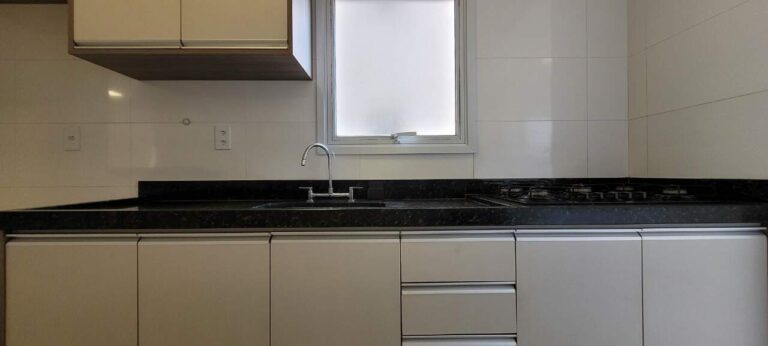 Apartamento para aluguel no Jardim Botânico: Cozinha