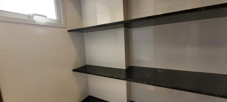 Apartamento para aluguel no Jardim Botânico: Despensa