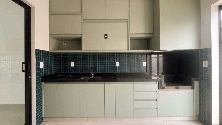 Casa em Condomínio à venda no Condomínio Villa Romana: rea gourmet