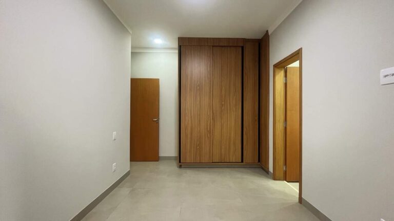 Casa em Condomínio à venda no Condomínio Villa Romana: Su te 1