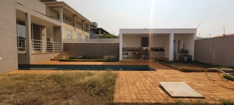 Casa à venda no City Ribeirão: Piscina