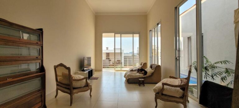 Casa à venda no City Ribeirão: Living