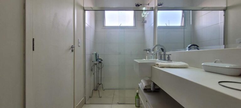 Casa à venda no City Ribeirão: Banheiro su te 1