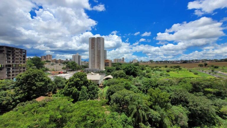 Apartamento para aluguel no Iguatemi: