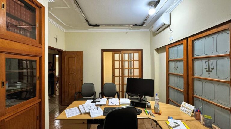 Casa Comercial para aluguel no Campos Elíseos: