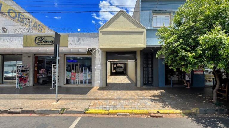 Casa Comercial para aluguel no Campos Elíseos: