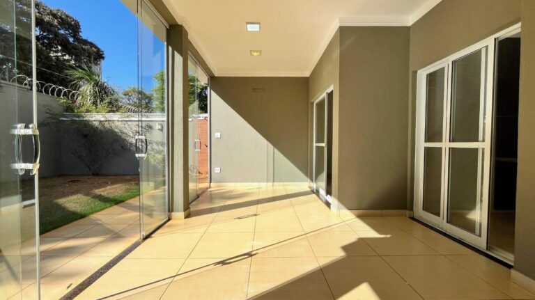 Casa em Condomínio para aluguel no Condomínio Pitangueiras: espa o gourmet