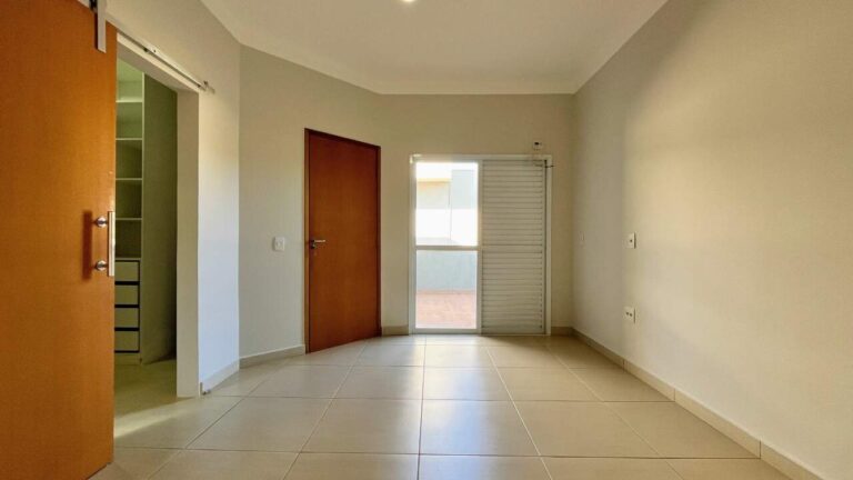 Casa em Condomínio para aluguel no Condomínio Pitangueiras: su te principal