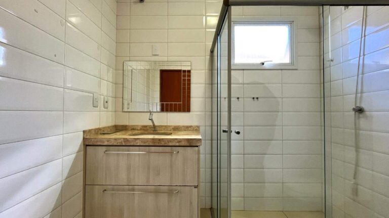 Casa em Condomínio para aluguel no Condomínio Pitangueiras: su te principal