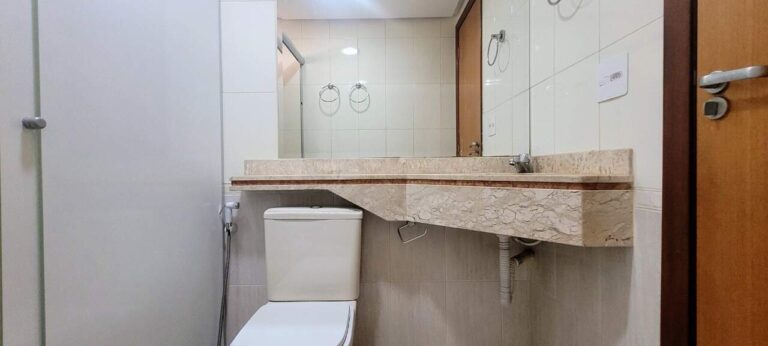 Apartamento para aluguel no Santa Cruz do José Jacques: banheiro social