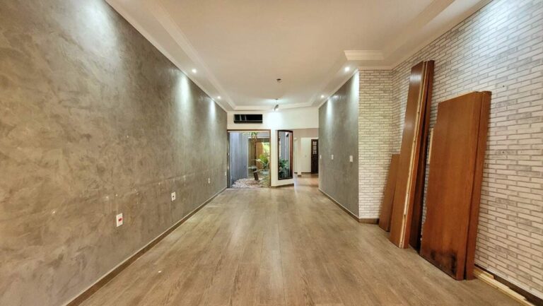 Casa Comercial à venda no Alto da Boa Vista: sala