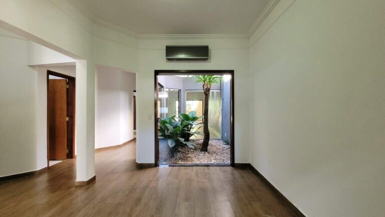 Casa Comercial à venda no Alto da Boa Vista: recep o