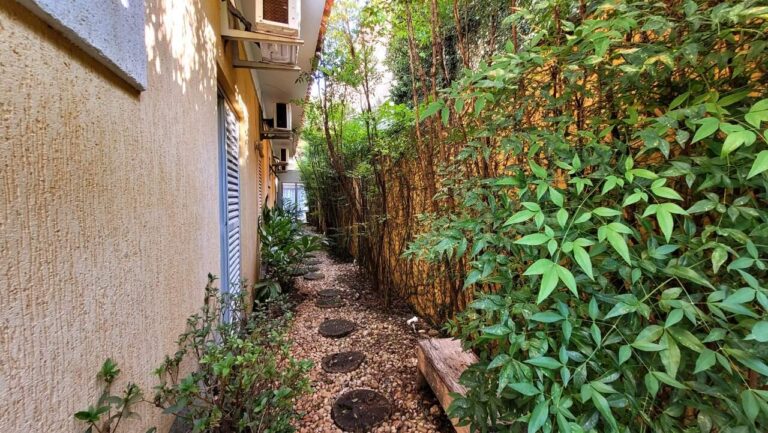 Casa Comercial à venda no Alto da Boa Vista: jardim