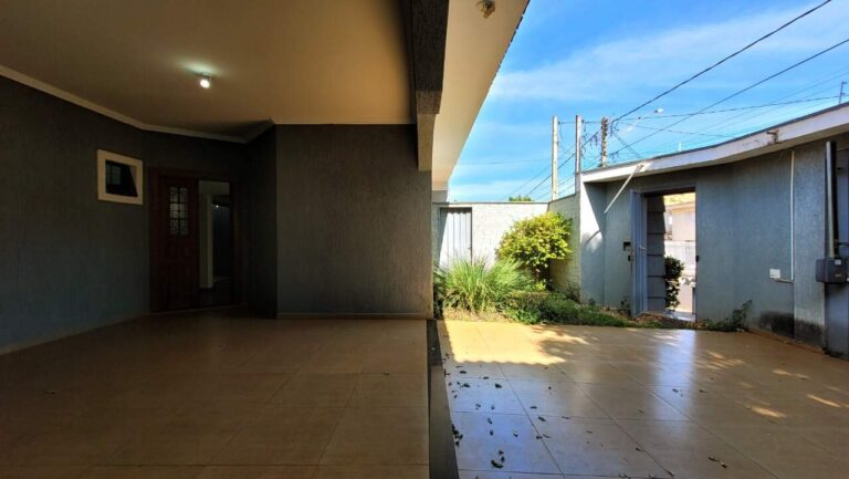 Casa Comercial à venda no Alto da Boa Vista: garagem