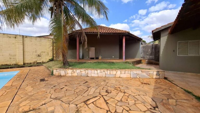 Casa para aluguel no City Ribeirão: