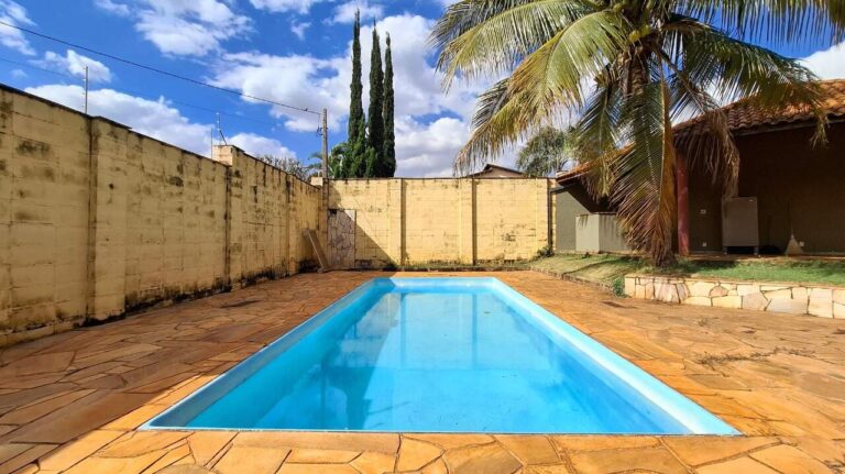 Casa para aluguel no City Ribeirão: