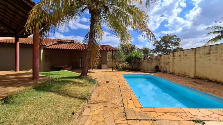 Casa para aluguel no City Ribeirão: