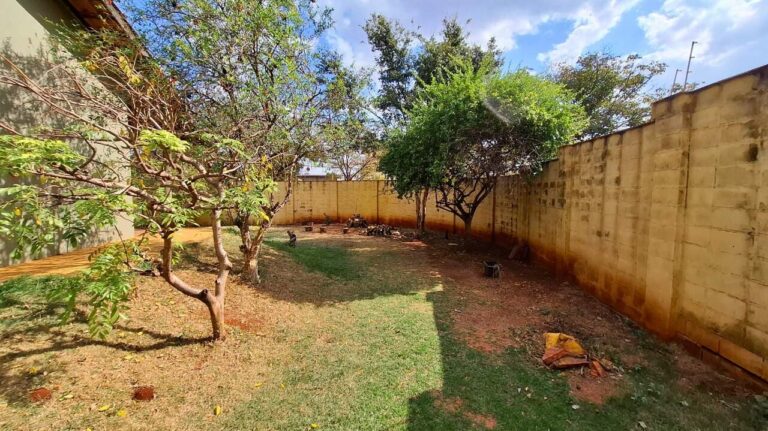 Casa para aluguel no City Ribeirão: