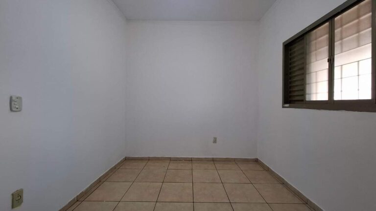Casa para aluguel no City Ribeirão: