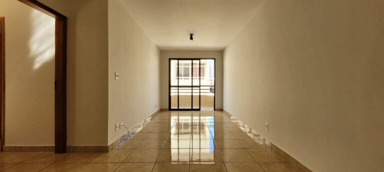 Apartamento à venda no Jardim Irajá: sala