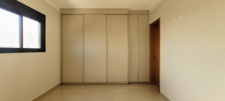 Apartamento para aluguel no Quinta da Primavera: Su te