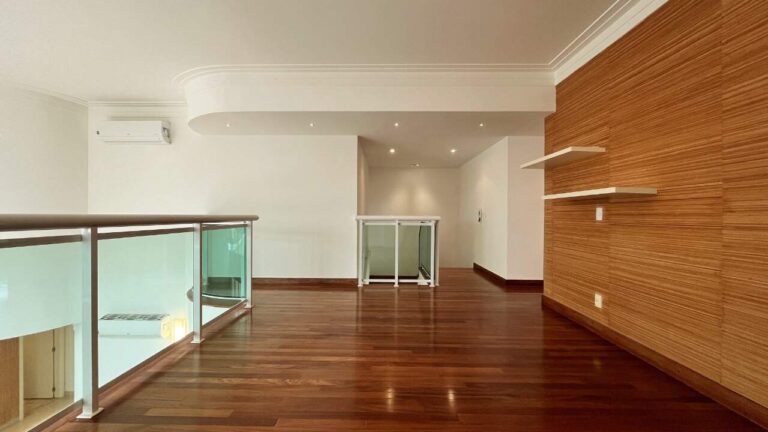 Apartamento para aluguel no Jardim Botânico: Sala de TV